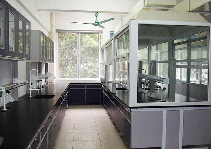 理化實(shí)驗(yàn)室裝修